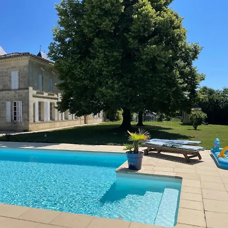 Gite & Spa Chateau Lagrange Les Tours Cubzac-les-Ponts Exterior photo